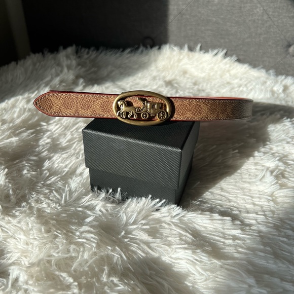 💕EUC COACH💕 Reversible Skinny Belt - Picture 2 of 8